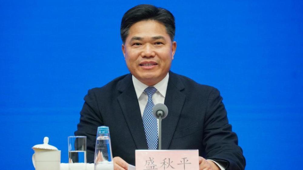 <b>商务部：2022国内新能源车销量占比达到四分之一</b>